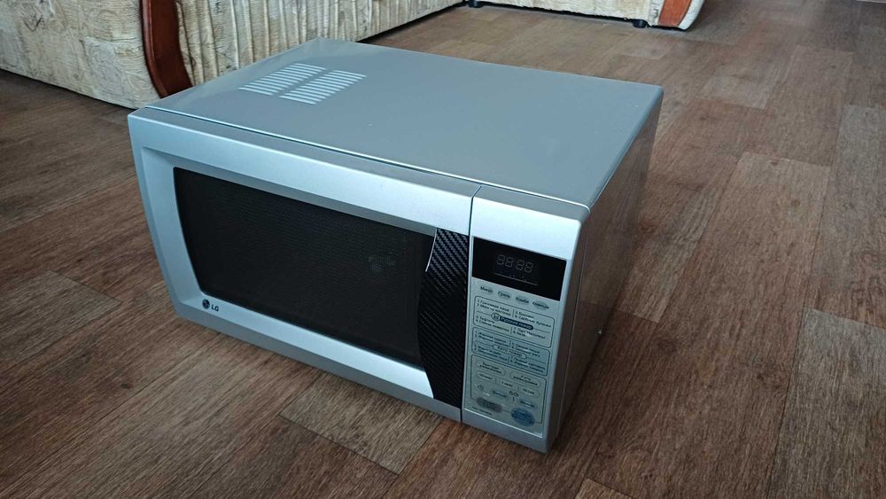 Микроволновая печь LG MC-7642ES