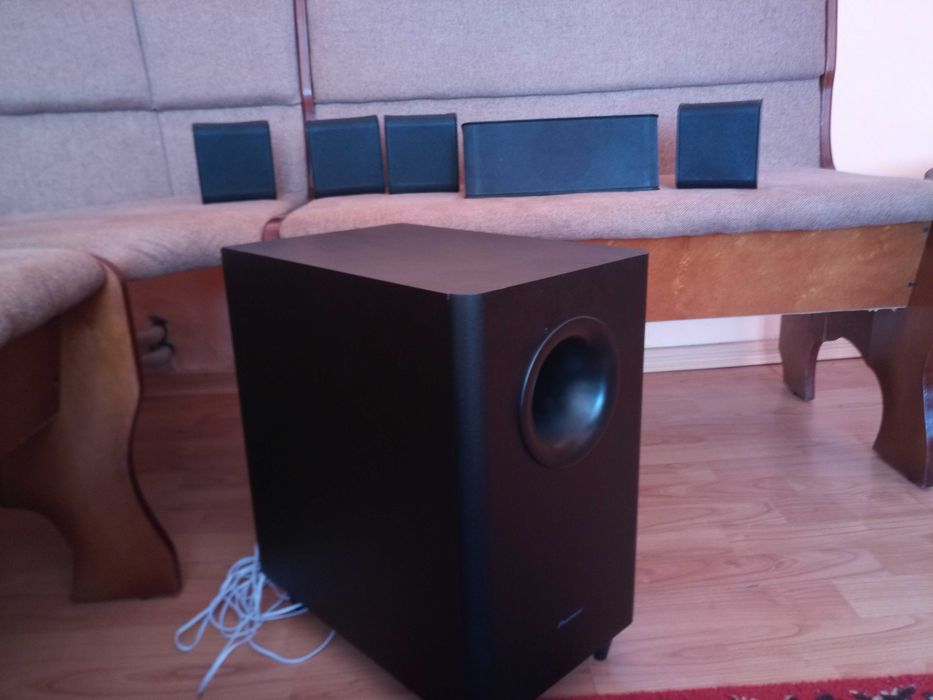 Сабвуфер Pioneer з набором колонок
