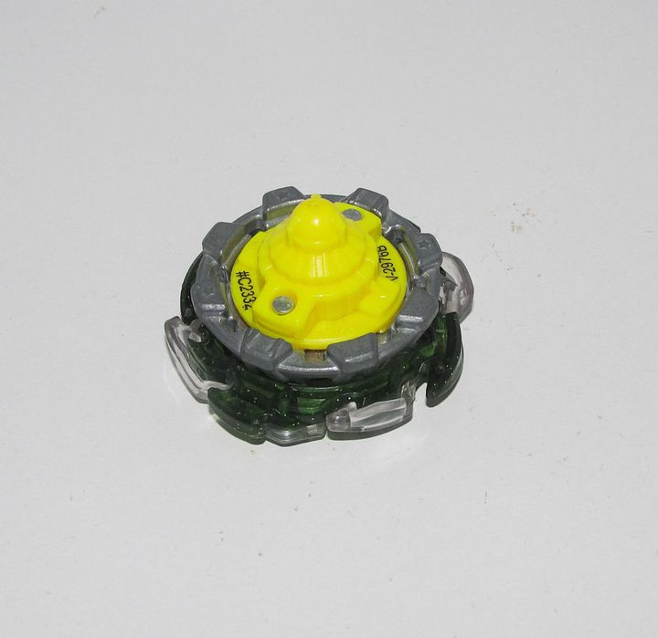 Beyblade Burst Wyvron W2