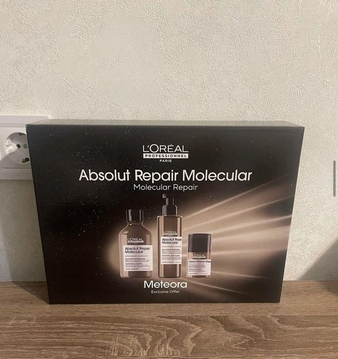 Шикарний набір для волосся loreal absolute repair molecular