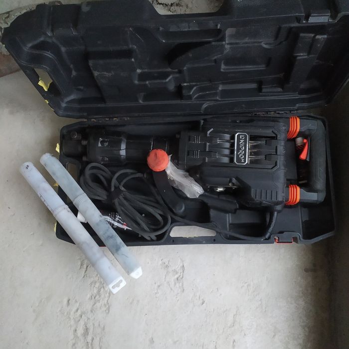 Оренда відбійного молотка,400грн