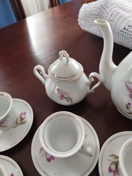 Serviço de café antigo