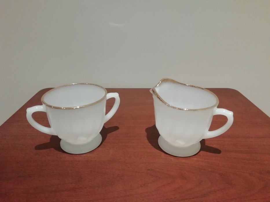 Fire King, Oven Ware - Chávenas, Pratos... Vintage