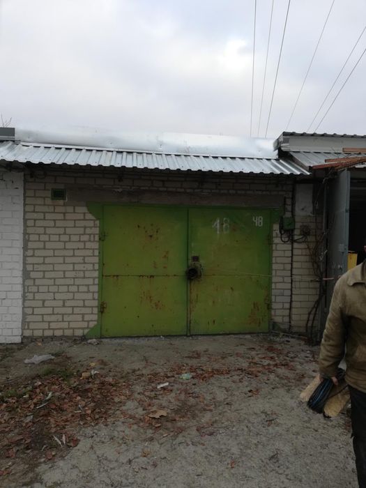 Продам гараж в м-ні Шуменський