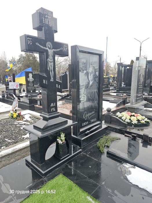 Пам'ятники від виробника ЕЛІБРА