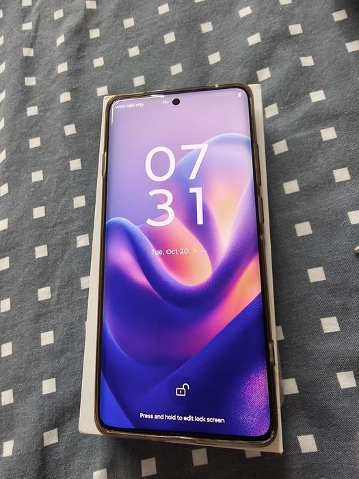 Motorola edge 60 pro 12gb ram 512gb pamięci faktura zakupu oryginalne opakowanie etui