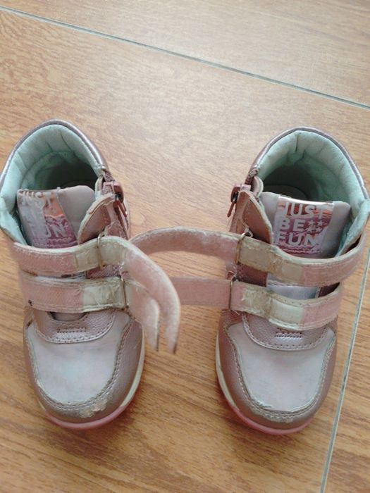Черевички для дівчинки