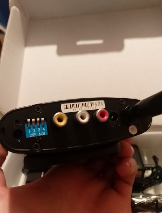 PAKITE AV sender . Bezprzewodowy transmiter sygnału TV