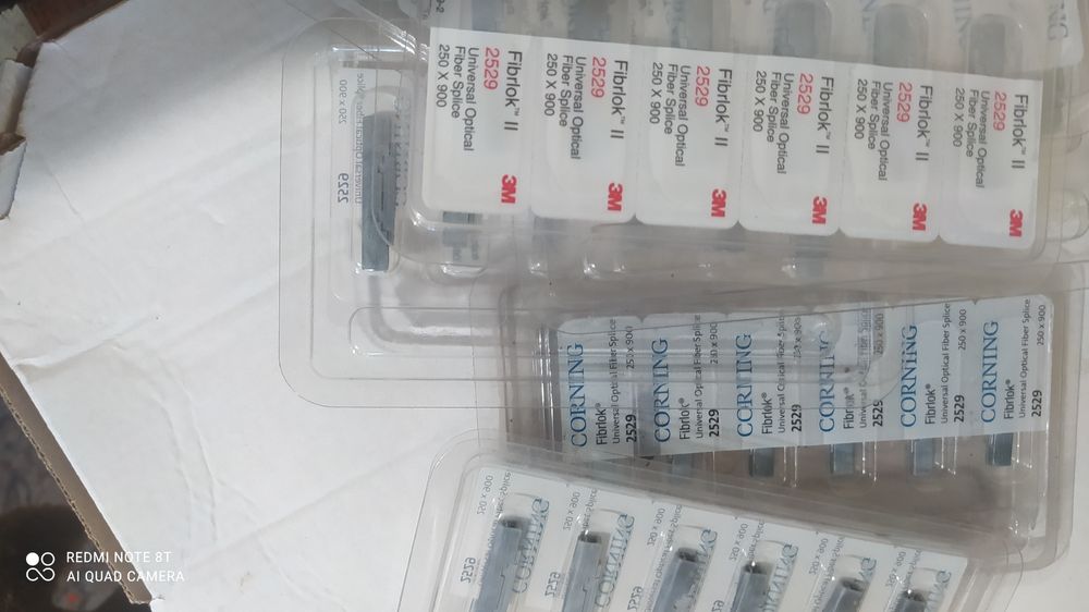 Продам оптоволоконые соеденители Corning Fibrlok.