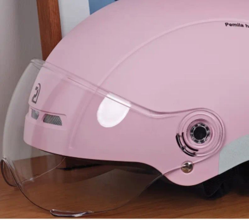 Kask na hulajnogę, rower, skuter. Róż