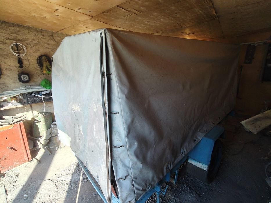 Причіп автобільний