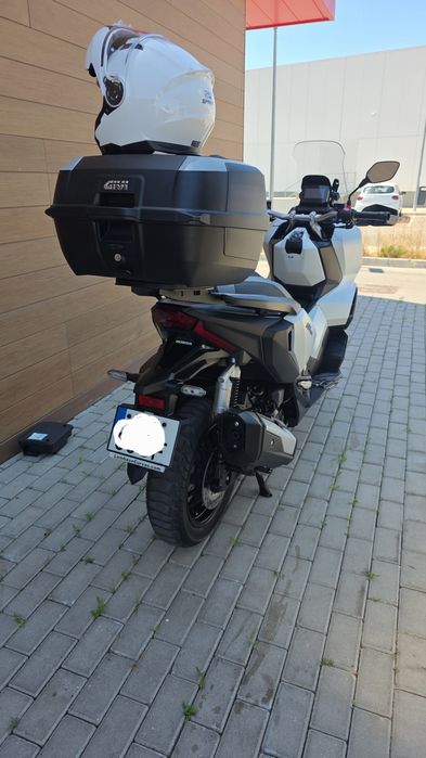 Honda ADV 350 – 2024 – 18.000 km – Revisão correias feita – Givi