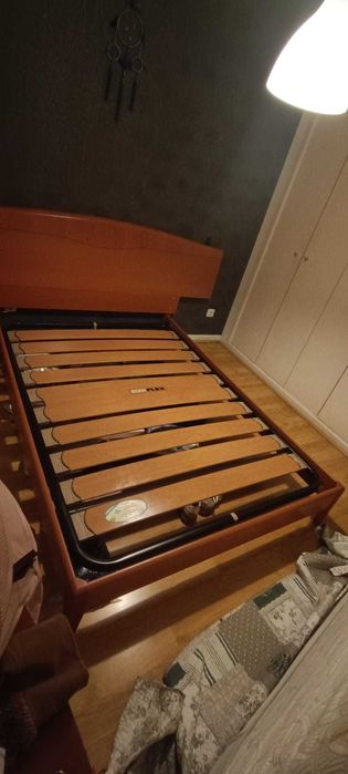 Somier de cama 135 cm – ótimo estado