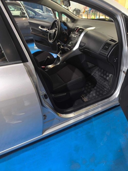 Toyota Auris 1.4 D-4D Exclusive+P.Sport