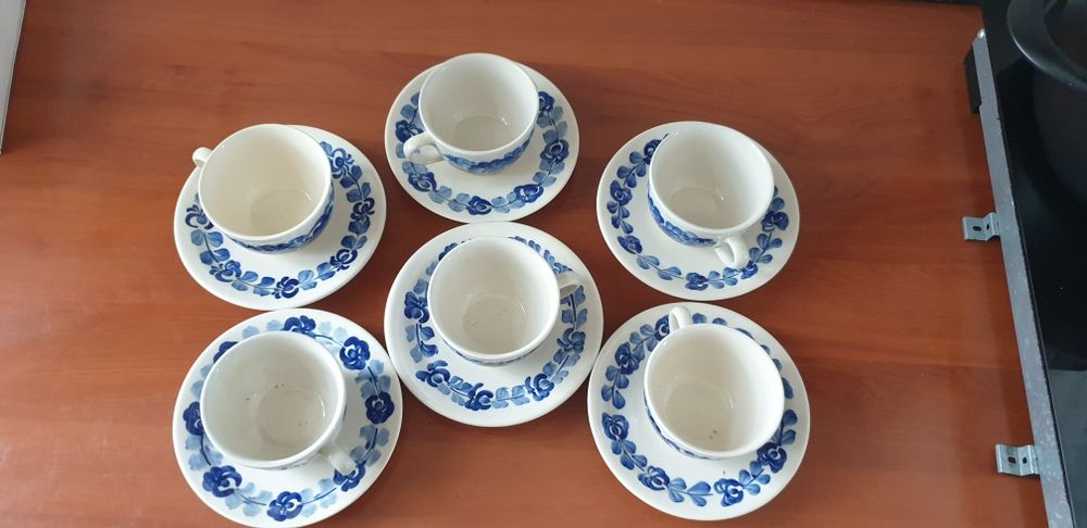 Filiżanki z tależykiem PRL