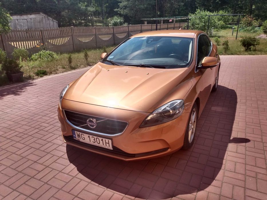 Volvo V40