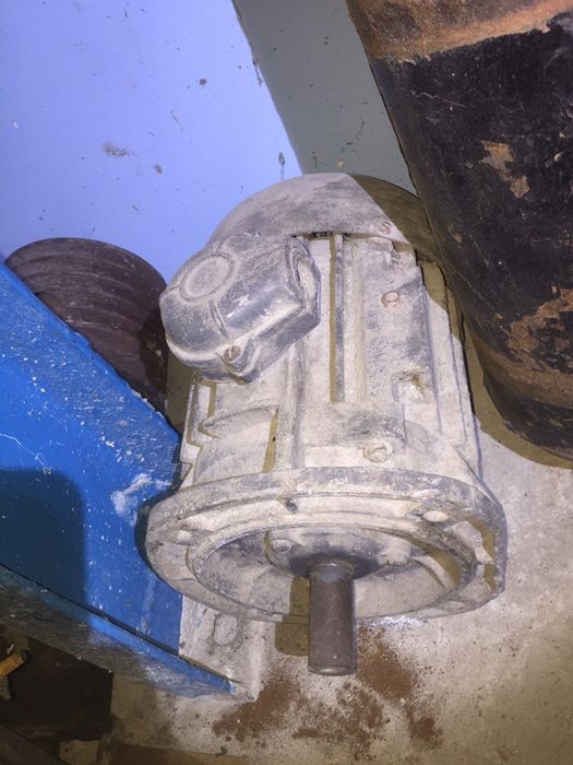 Електро двигуни