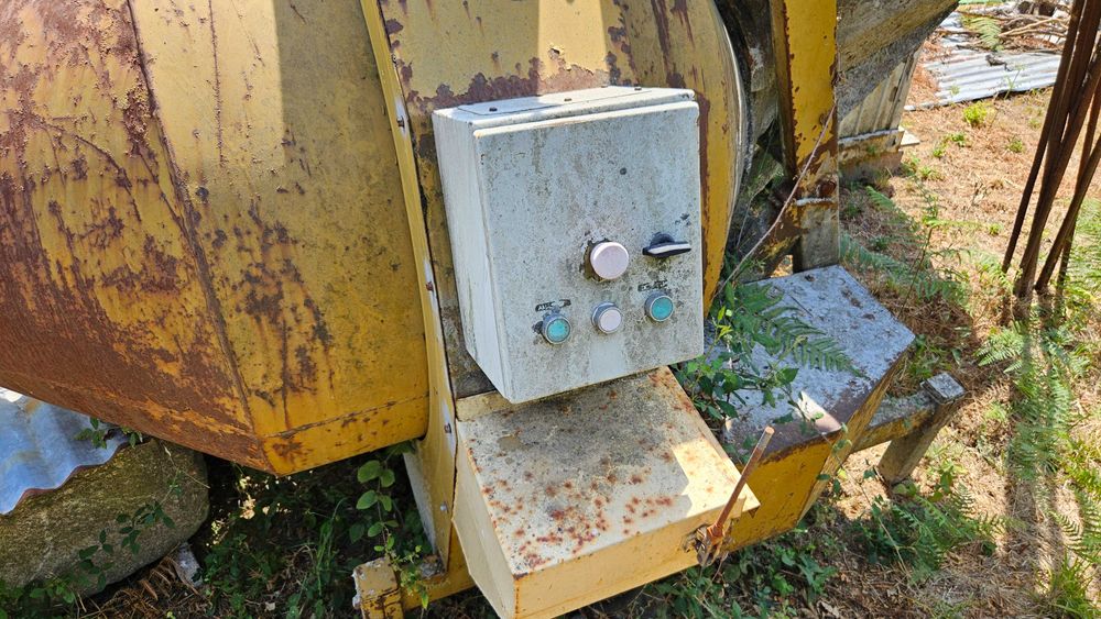 Autobetoneira a funcionar a 100%