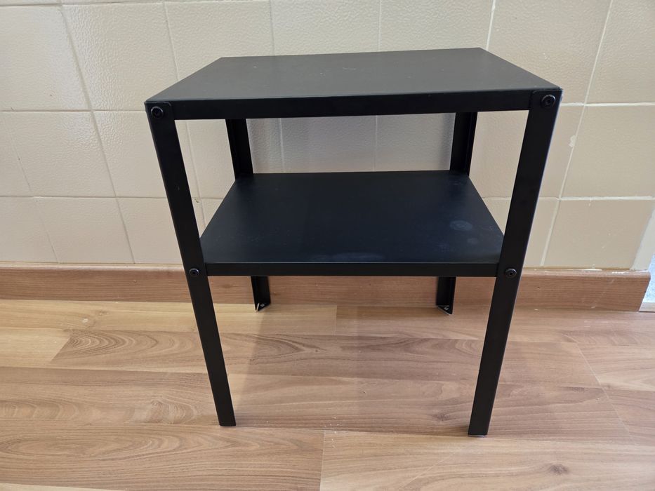 Mesa de cabeceira (preto) (KNARREVIK)