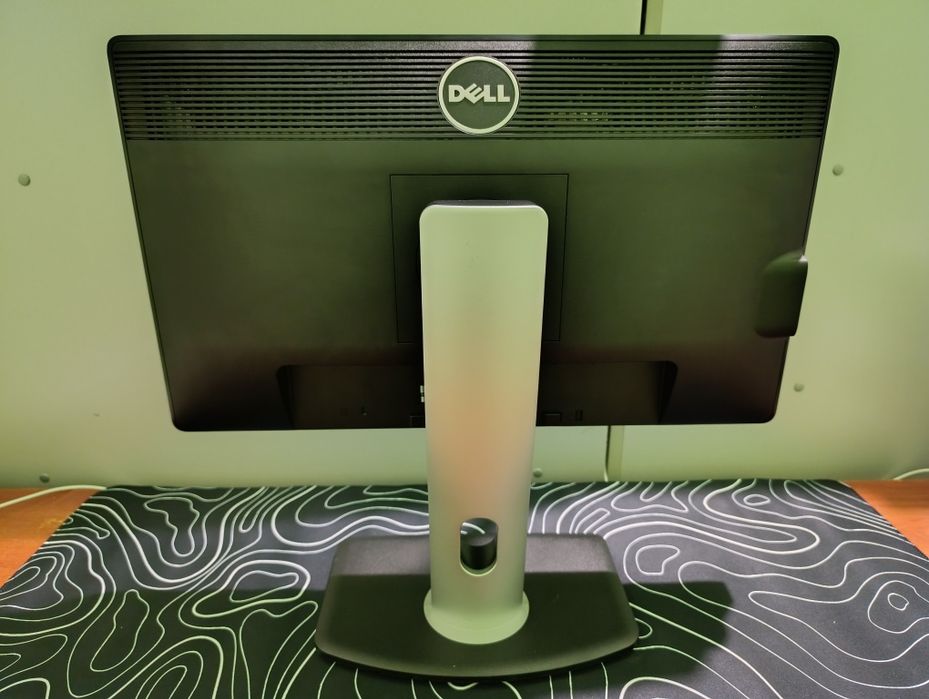 Монитор 22" Dell P2212Hb. Кранштейн.