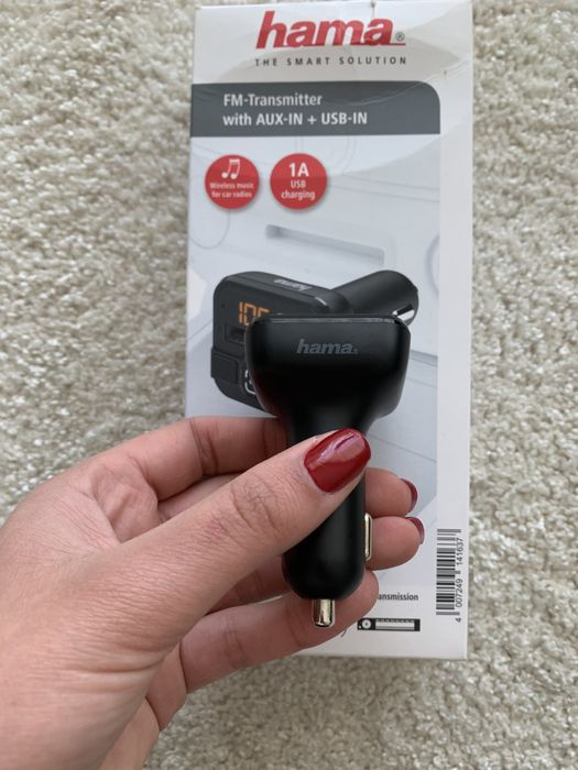 Transmissor FM com AUX-IN + USB-IN