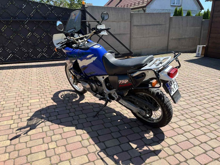 Motocykl Africa Twin