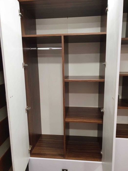 Meble dziecięce, młodzieżowe, zestaw 5 elementów, szafa, półki, komoda