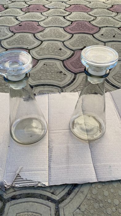 Колба (графин) стеклянная коническая