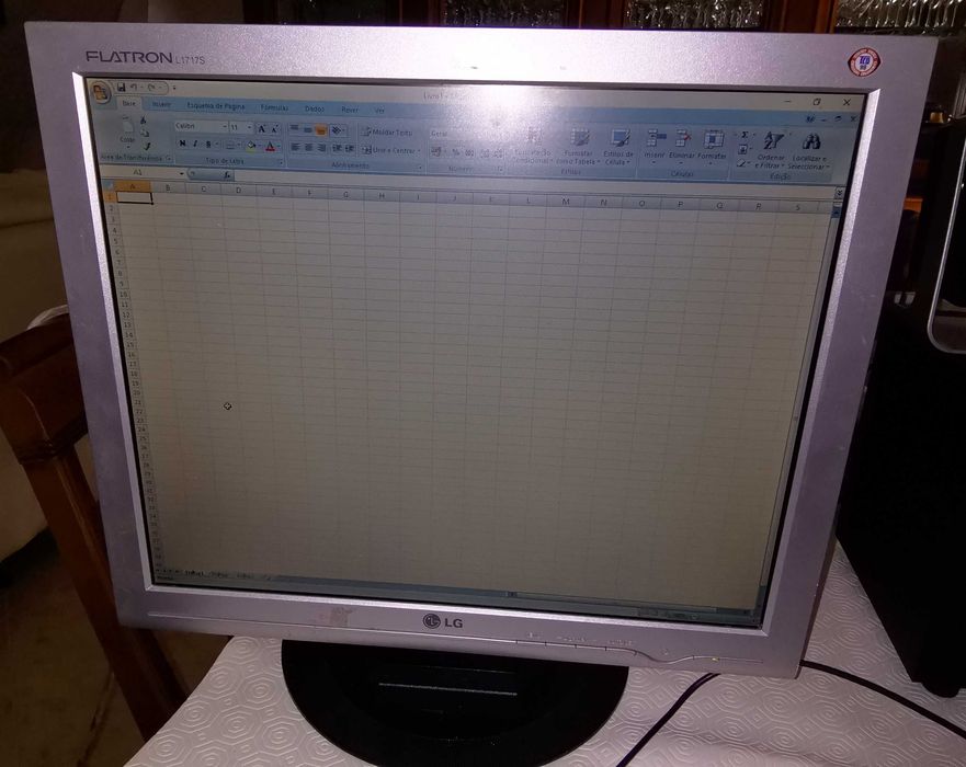 Monitor de PC de 42cm