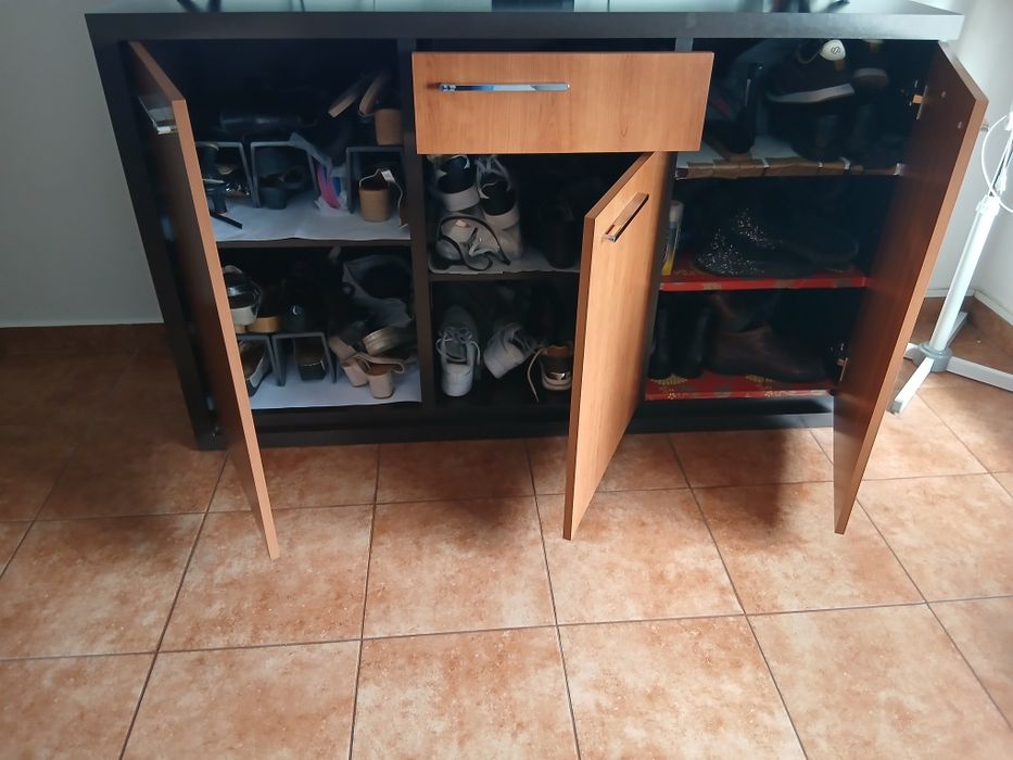 Aparador, sapateira