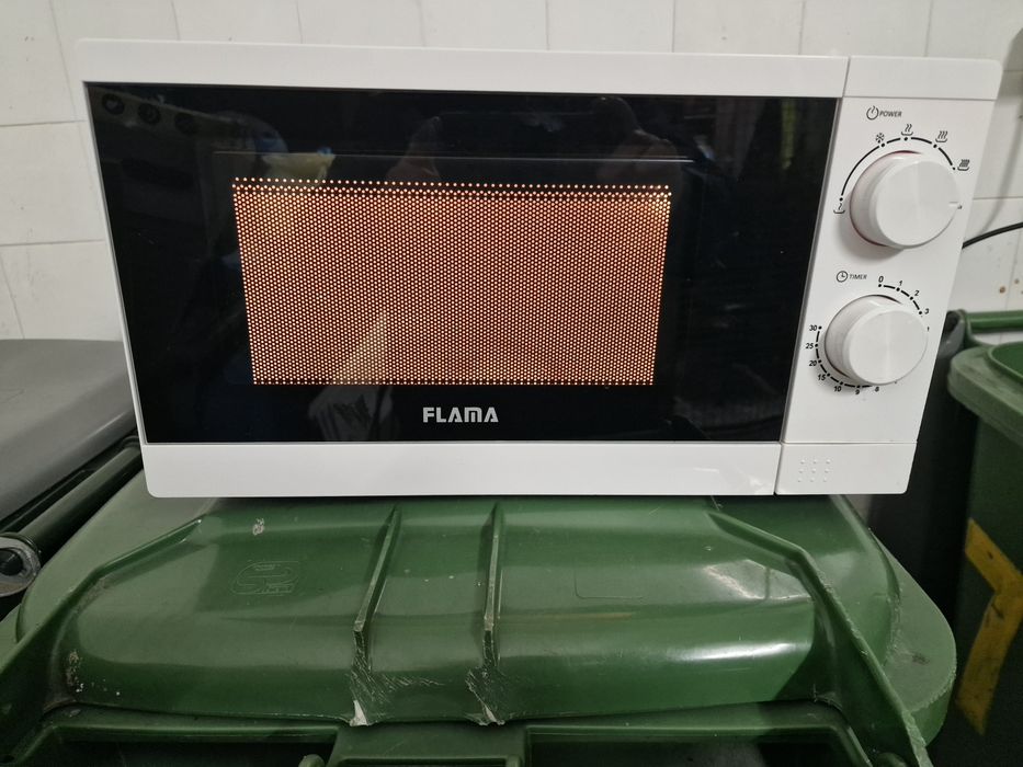 Microondas  flama