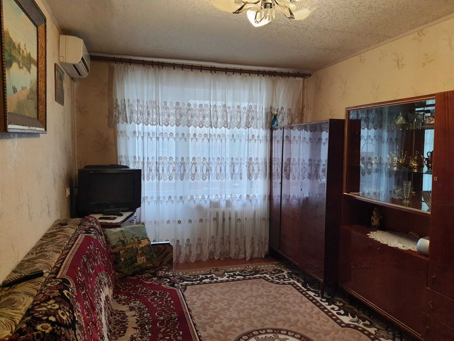 Сдаю тихую 1-ком.кв. в р-не улНезалежности (Титова), второй ряд домов.