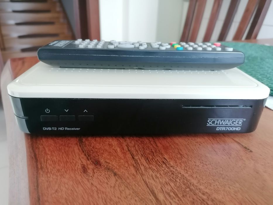 Telewizor Philips, dekoder SchwaigerDVB-T2 HD