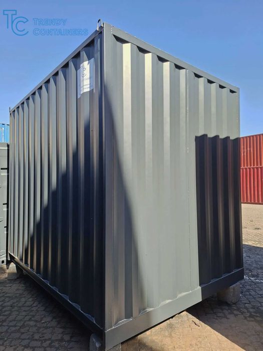 Contentor escritório 3m -  Porta e Janela PVC