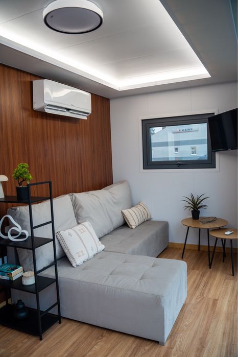 Nowoczesny domek mobliny, modułowy, letniskowy, kontenerowy.