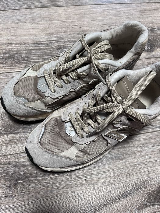 Кроссовки New Balance 2002R, нью беланс