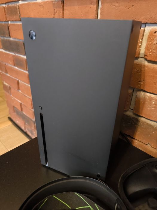 Xbox Series X + dodatki