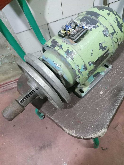 Продам електродвигун