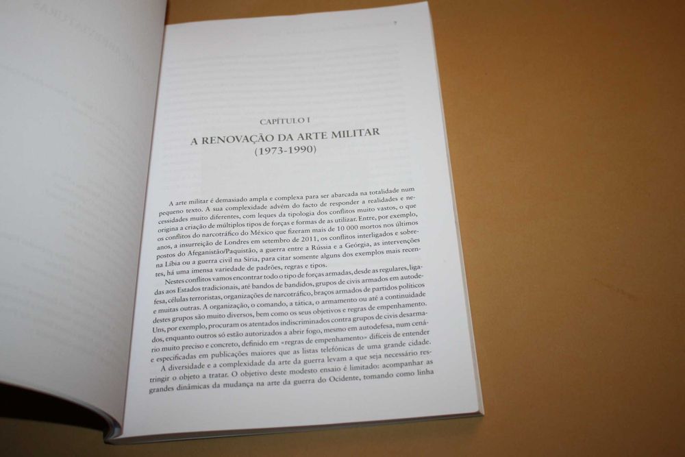 Conflitos e Arte Militar//António José Telo