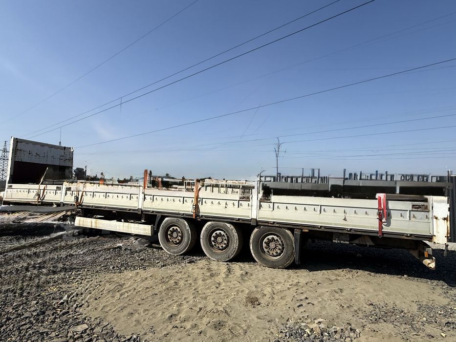 Напівпричів Krone