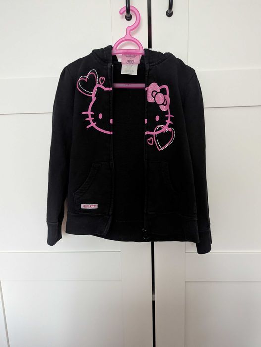 Czarna bluza z kapturem dla dziewczynki  hello kitty -  104-110