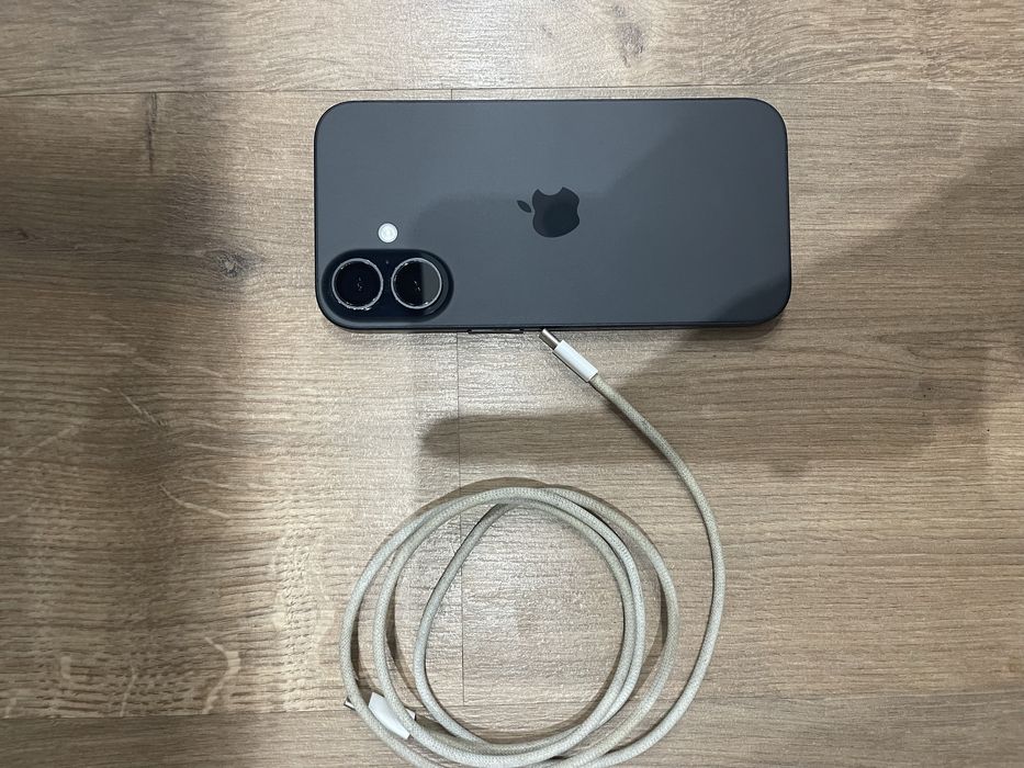 Iphone 16 128GB 88% saude bateria