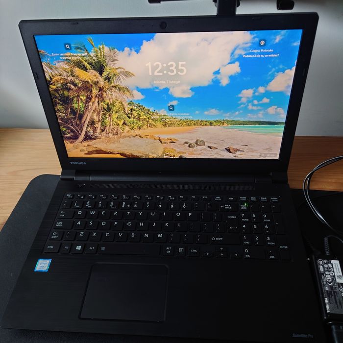 Toshiba (Dynabook) i7 / 16GB RAM /SSD 256 / Win 11 Pro