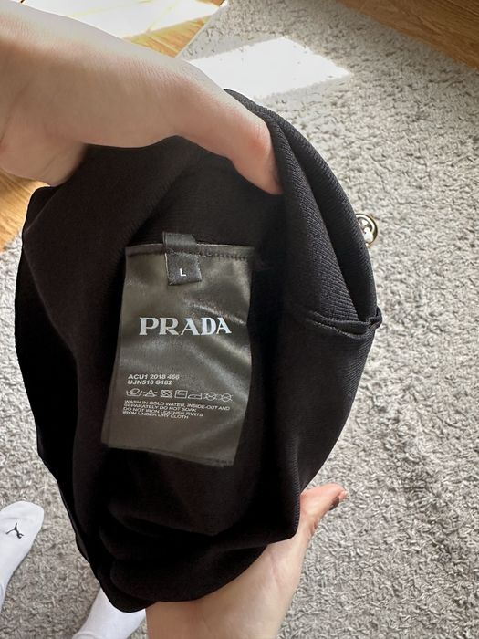 сукня prada