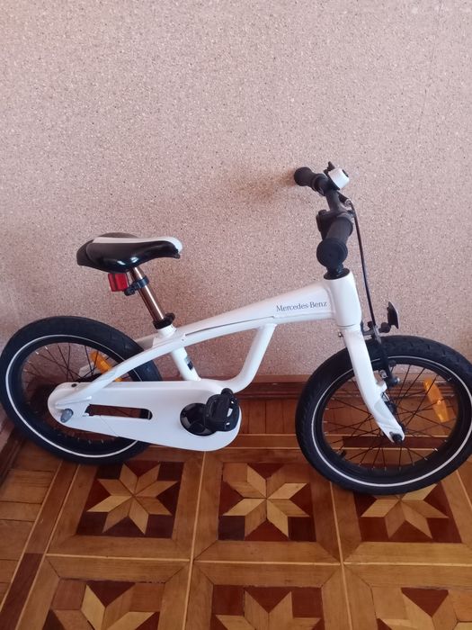 Велосипед Мерседес детский.