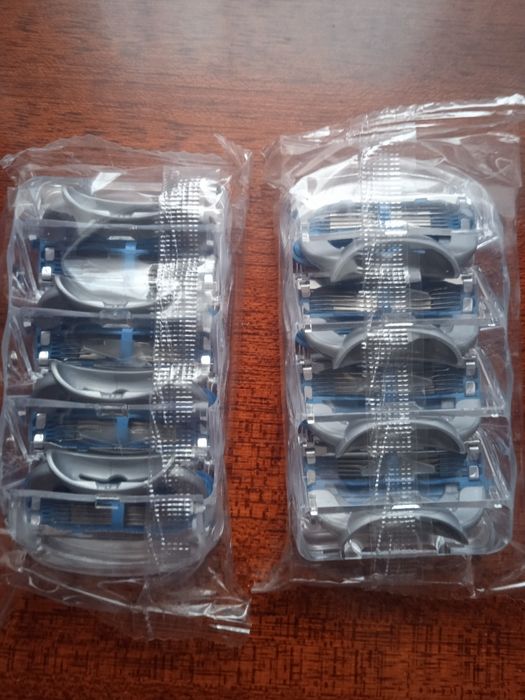 Лезвия для бритья пятикратный.