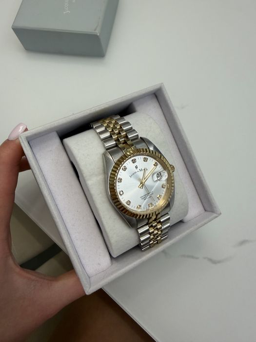 Часы Jacques du Manoir