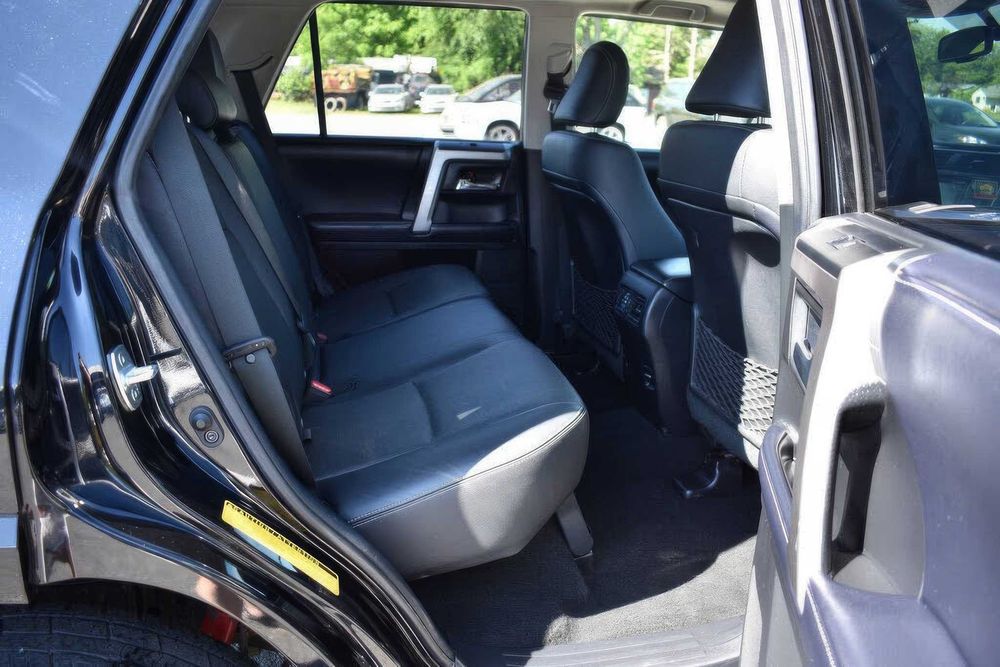 Toyota 4Runner      2018
