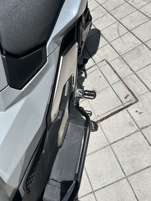 Honda X-ADV 750 Full Extra - Novembro 2022 — 19.000 km