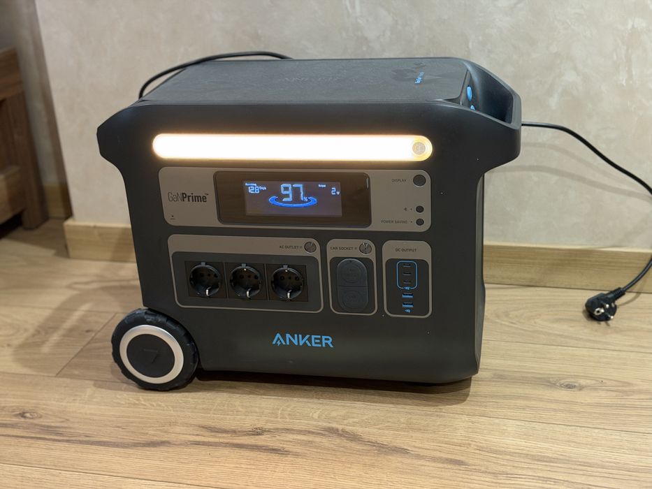 Зарядна станція ANKER SOLIX F2000 - 2048Wh (767 Powerhouse)